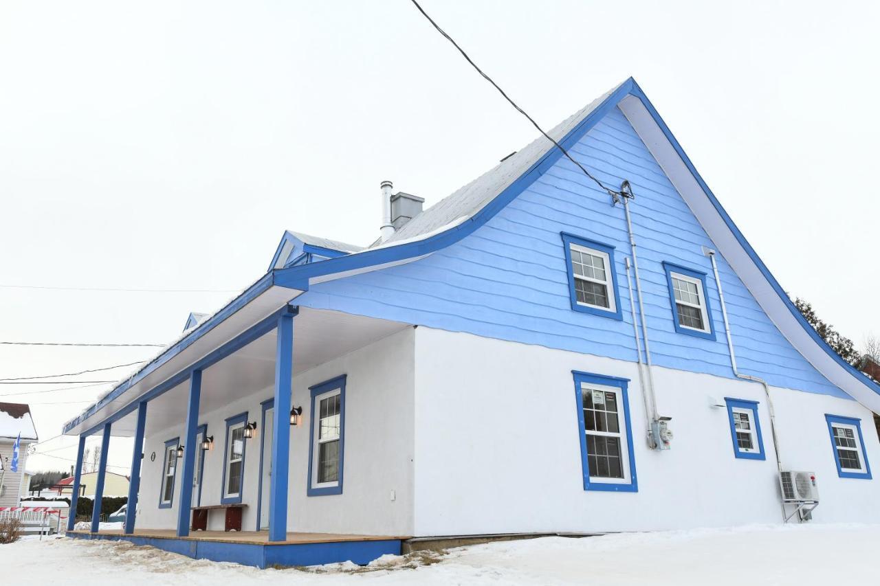 La Maison Bleue Saint-Ferreol-les-Neiges エクステリア 写真